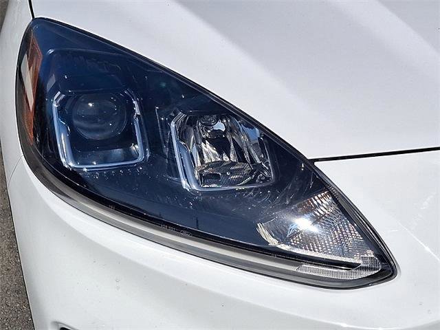 Certified 2022 Ford Escape SE image 9