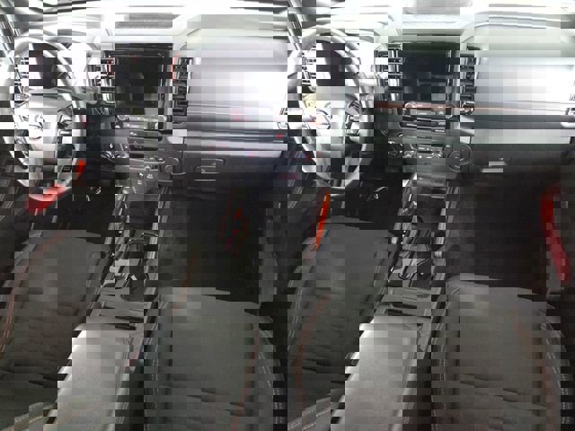 Used 2023 Nissan Frontier PRO-4X w/ Technology Package image 29