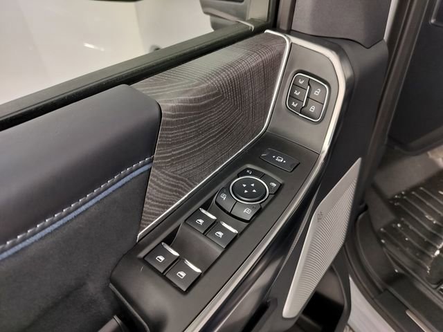 Certified 2025 Ford F350 Platinum image 44