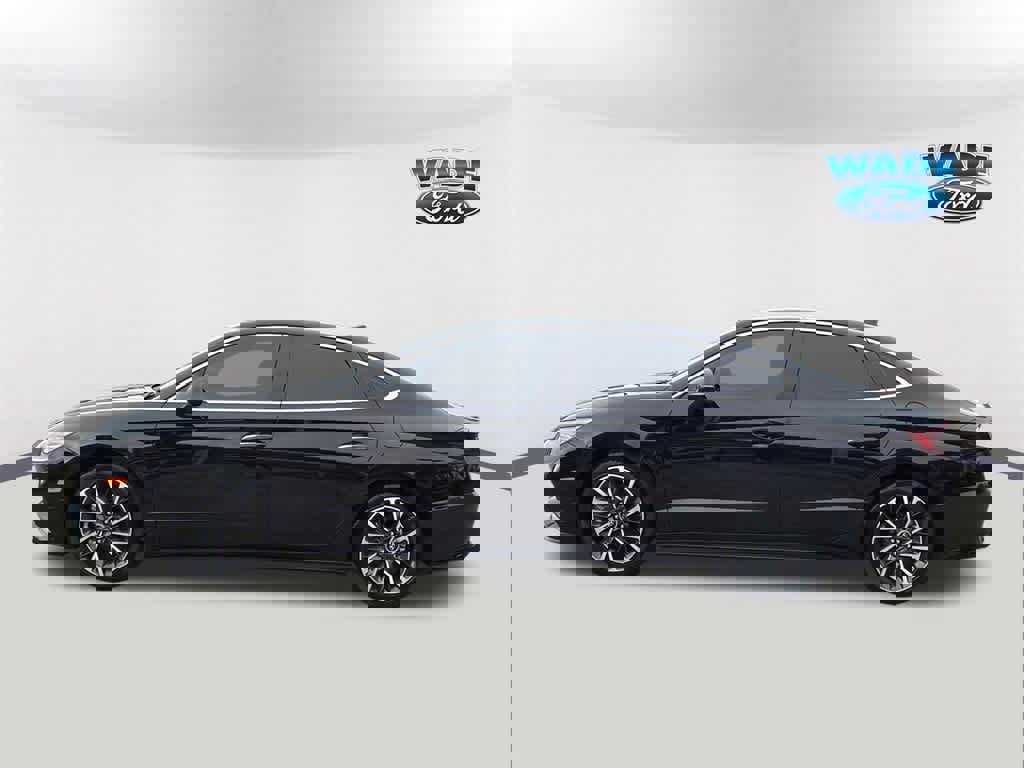 Used 2023 Hyundai Sonata Limited w/ Preferred Accessory Package image 8