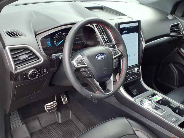 Certified 2024 Ford Edge ST-Line AWD/4WD image 18