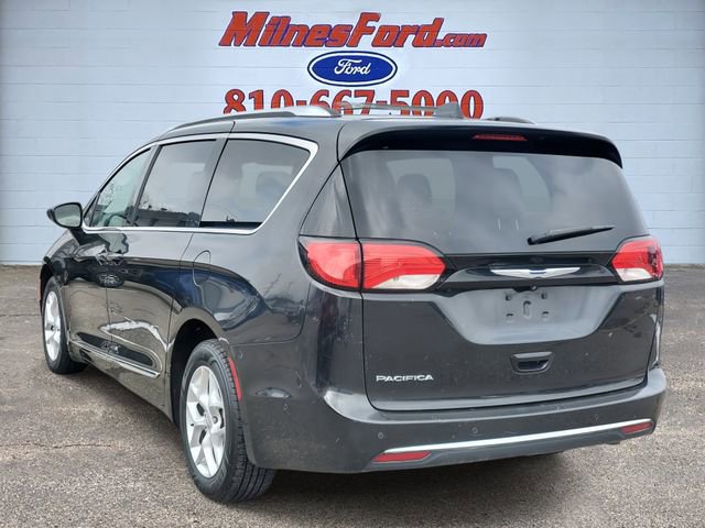 Used 2017 Chrysler Pacifica Touring-L Plus w/ Advanced Safetytec Group image 3