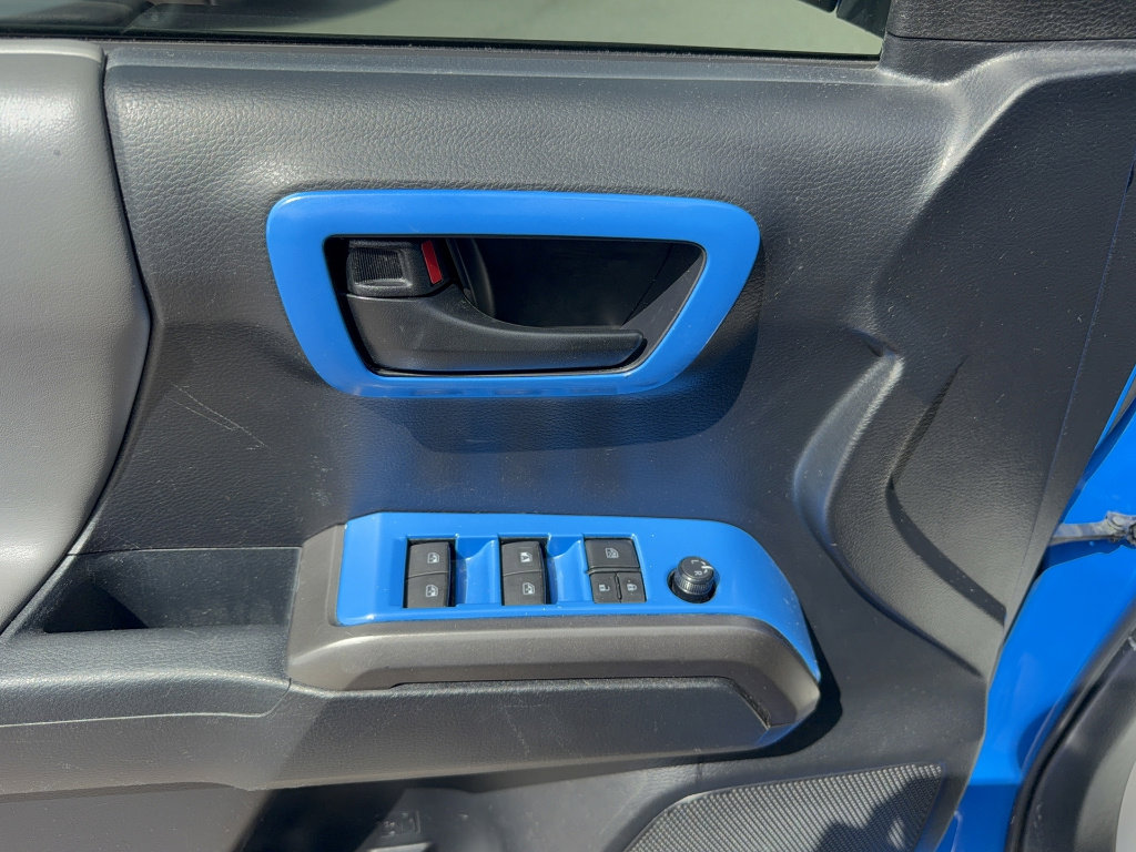 Used 2021 Toyota Tacoma SR5 image 9