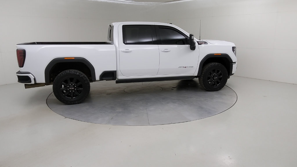 Used 2024 GMC Sierra 3500 AT4 w/ AT4 Premium Plus Package AWD/4WD image 13