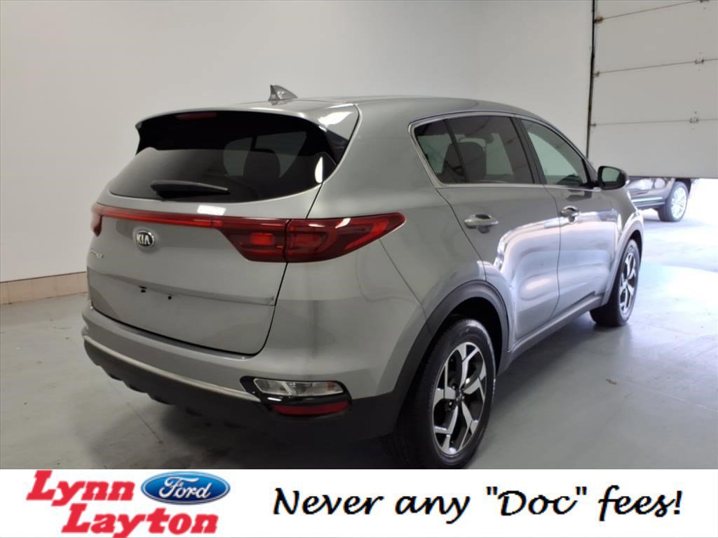 Used 2020 Kia Sportage LX image 3