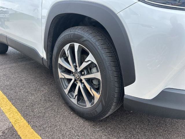 Used 2025 Toyota Corolla Cross XLE w/ Convenience Package AWD/4WD image 3