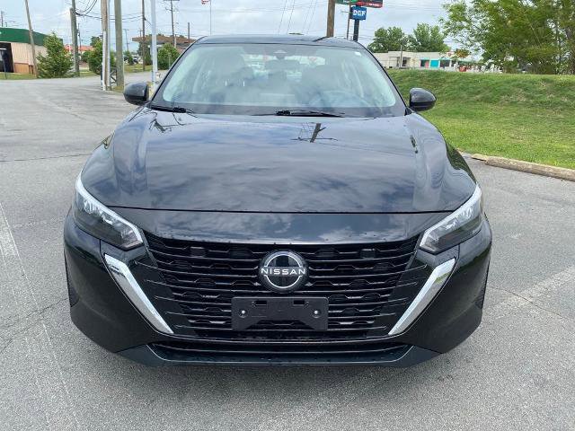 Used 2025 Nissan Sentra SV FWD image 2