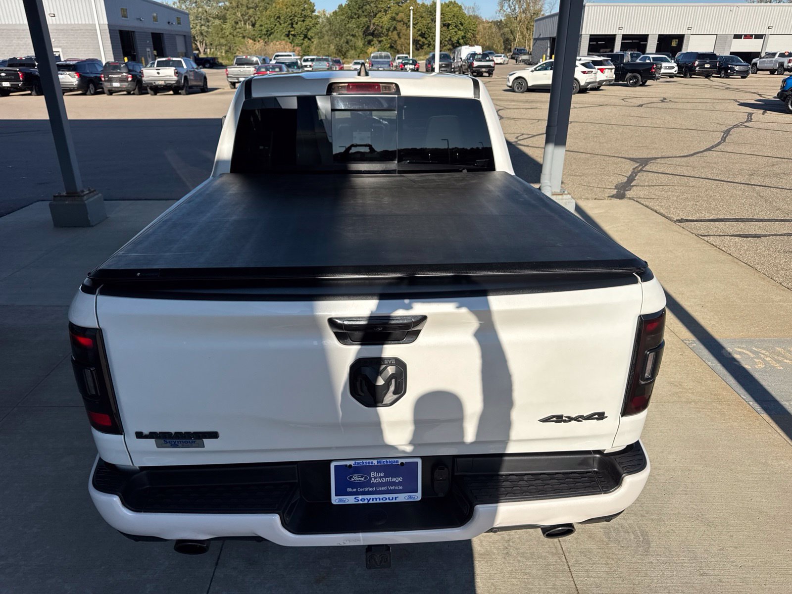 Used 2023 RAM 1500 Laramie AWD/4WD image 7