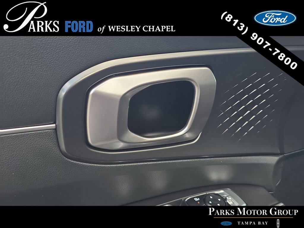 Used 2025 Kia Sorento EX w/ Panoramic Sunroof Package image 18