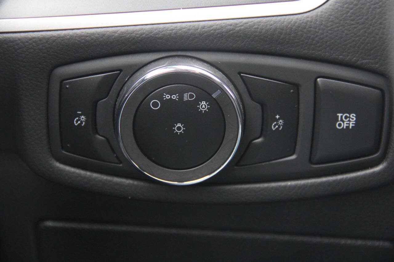 Certified 2024 Ford Edge SEL AWD/4WD image 29