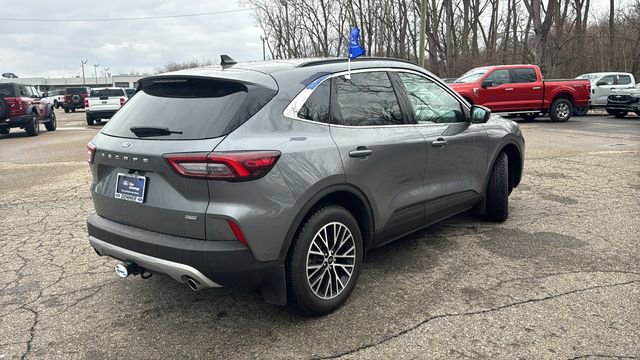 Certified 2024 Ford Escape SE w/ PHEV Premium Package image 5