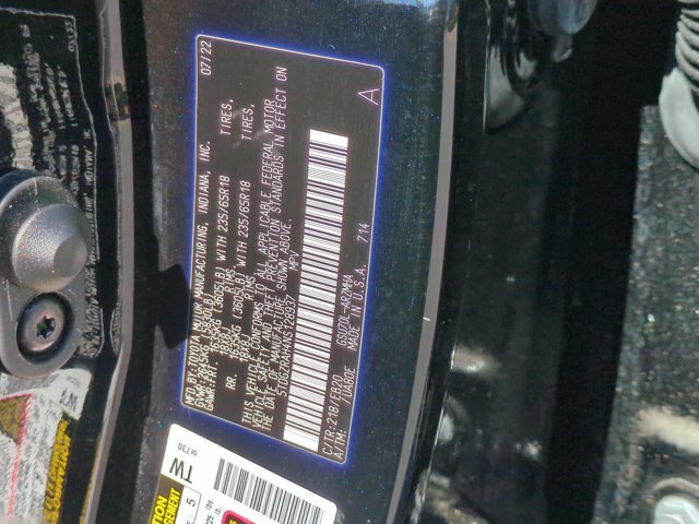 Used 2022 Toyota Highlander XLE FWD image 38