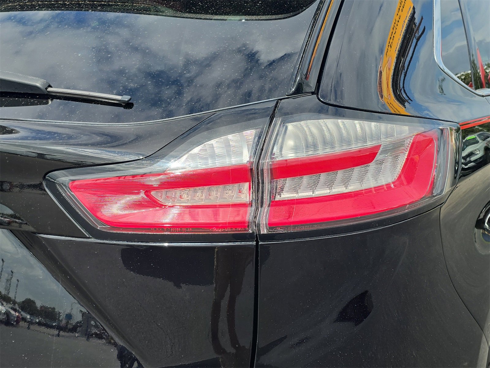 Certified 2023 Ford Edge Titanium image 6