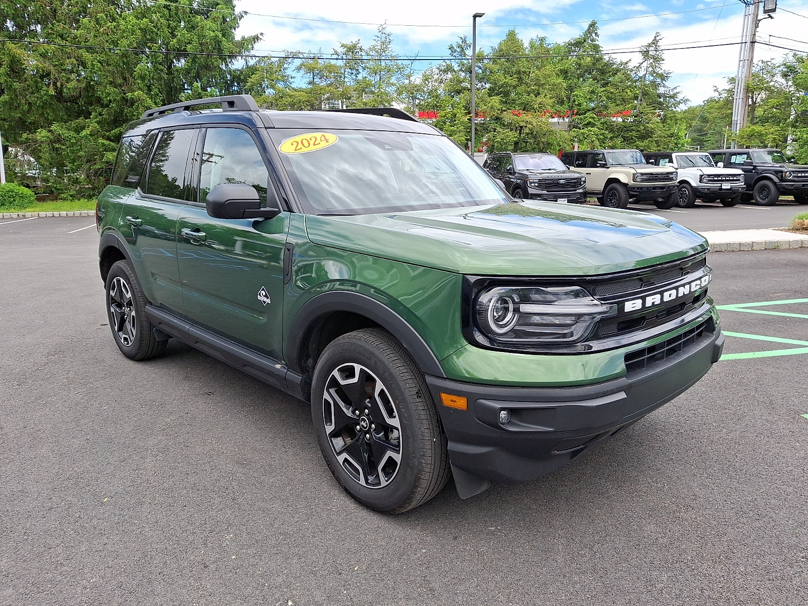 Certified 2024 Ford Bronco Sport Outer Banks AWD/4WD image 3