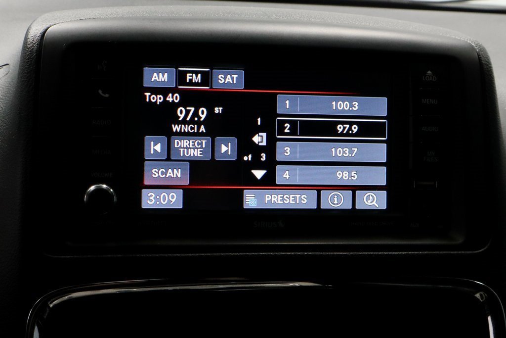 Used 2017 Dodge Grand Caravan SXT image 11