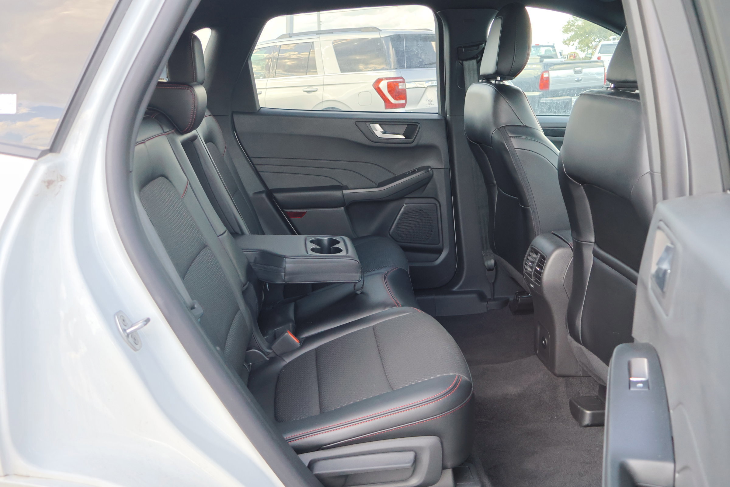 Certified 2024 Ford Escape ST-Line w/ Equipment Group 301A image 39