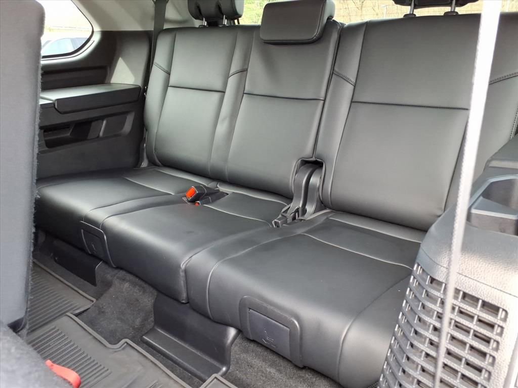 Used 2023 Toyota Sequoia Limited w/ TRD Off-Road Package AWD/4WD image 15