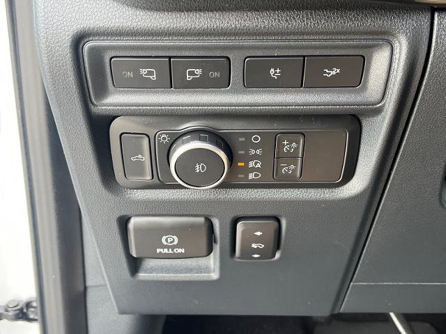 Certified 2022 Ford F150 XLT w/ Equipment Group 302A High image 18