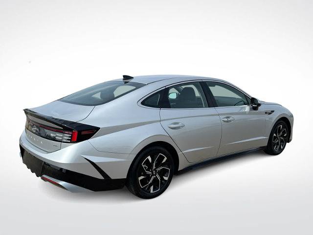 Used 2024 Hyundai Sonata SEL AWD/4WD image 8
