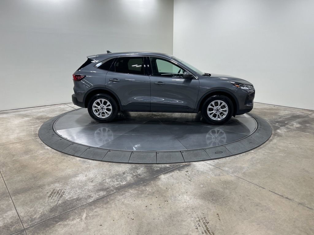Certified 2023 Ford Escape Active w/ Tech Pack #2 image 6