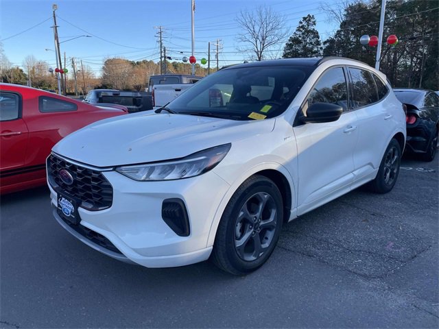 Certified 2023 Ford Escape ST-Line w/ Tech Pack #1 image 3