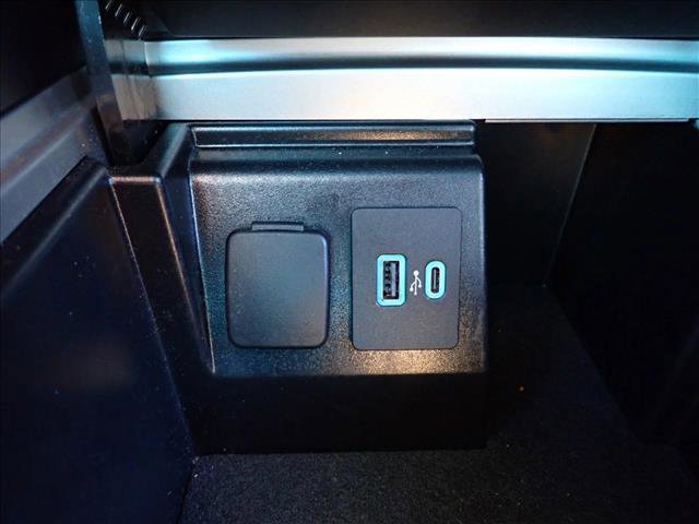 Certified 2024 Ford Explorer Limited image 19