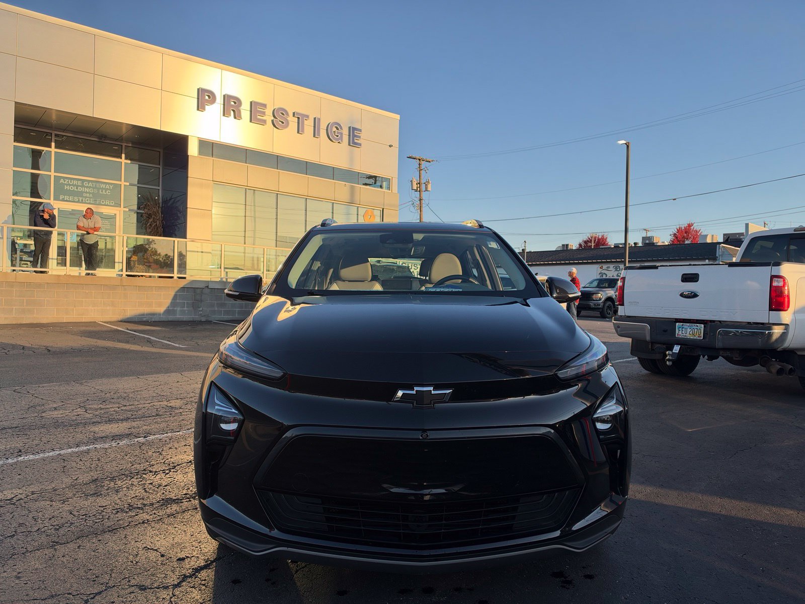 Used 2023 Chevrolet Bolt EUV Premier w/ Sun & Sound Package FWD image 7