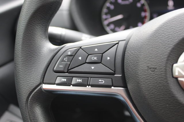 Used 2024 Nissan Sentra SV FWD image 30