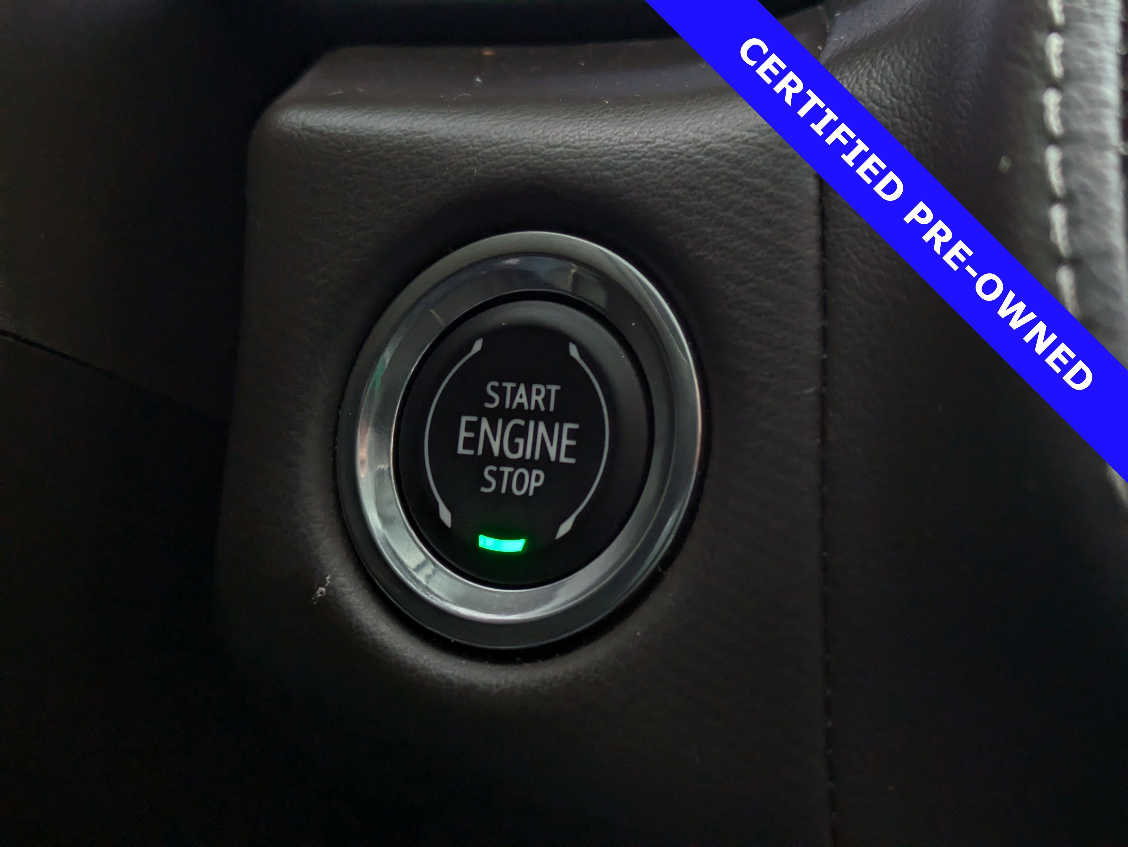 Used 2023 GMC Yukon SLT w/ SLT Luxury Package image 34