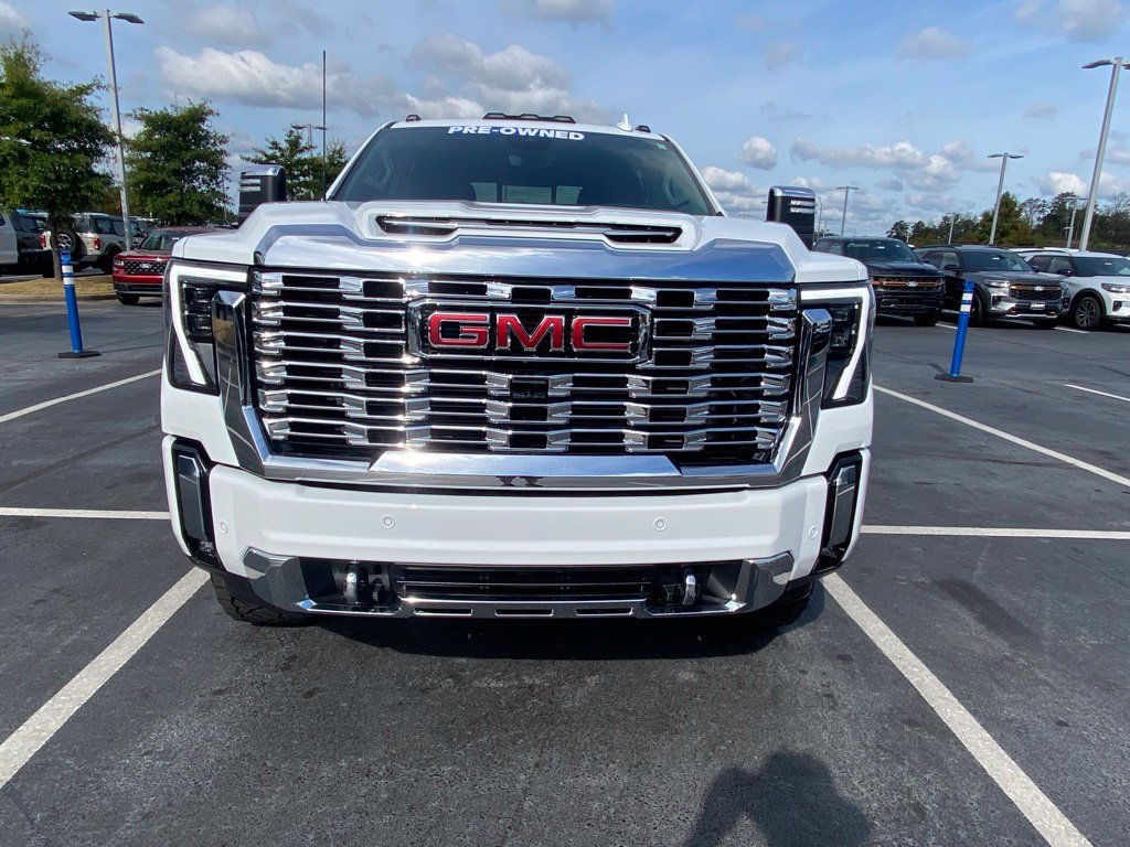 Used 2025 GMC Sierra 2500 Denali w/ Denali Reserve Package AWD/4WD image 2