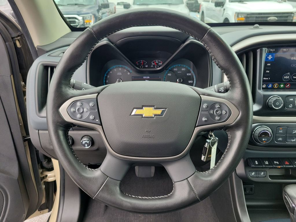 Used 2022 Chevrolet Colorado Z71 w/ Safety Package AWD/4WD image 23