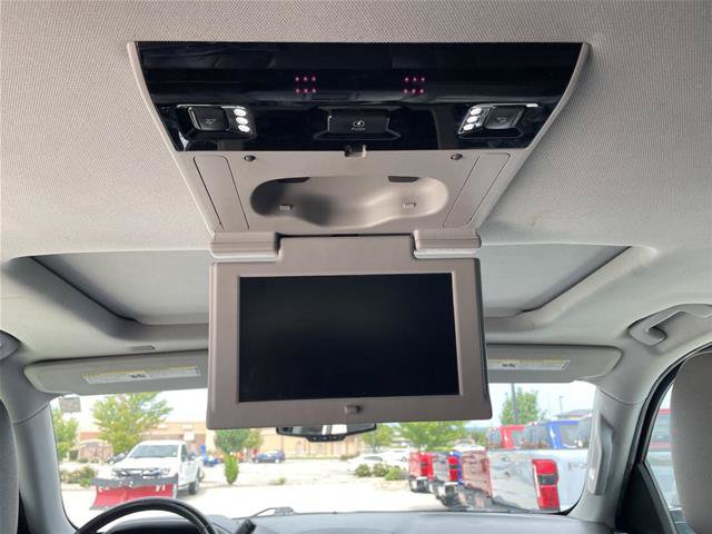 Used 2020 Chevrolet Suburban LT AWD/4WD image 21