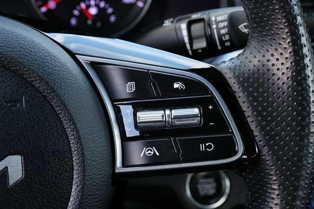 Used 2023 Kia Forte GT-Line image 22