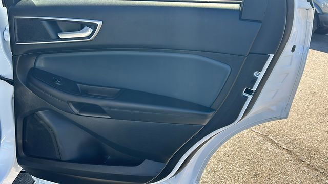 Certified 2022 Ford Edge SEL w/ Sport Appearance Package image 12