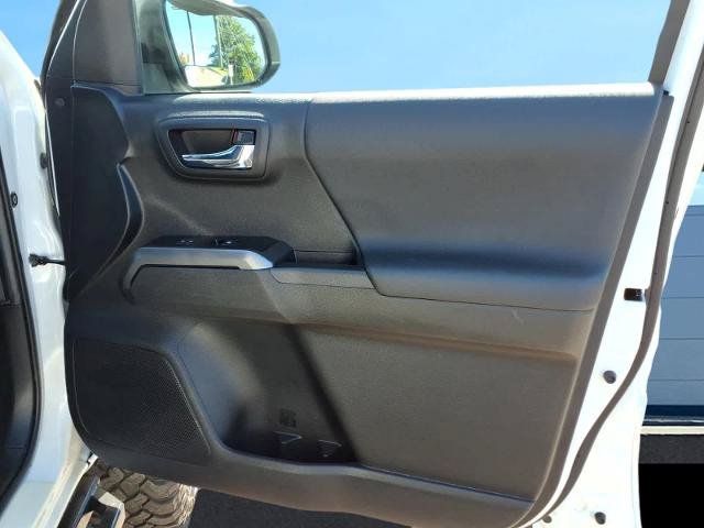 Used 2023 Toyota Tacoma TRD Sport AWD/4WD image 15