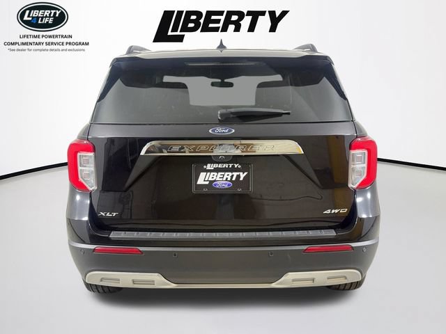 Certified 2023 Ford Explorer XLT w/ Equipment Group 202A AWD/4WD image 4