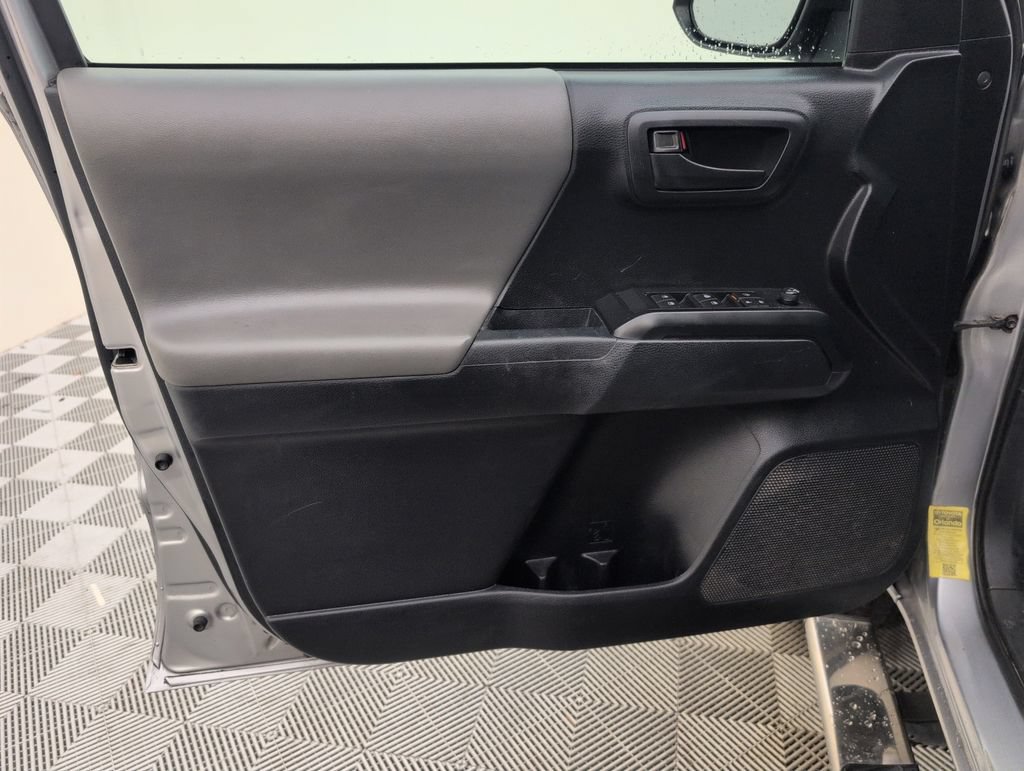 Used 2019 Toyota Tacoma SR w/ SR Convenience Package RWD image 31