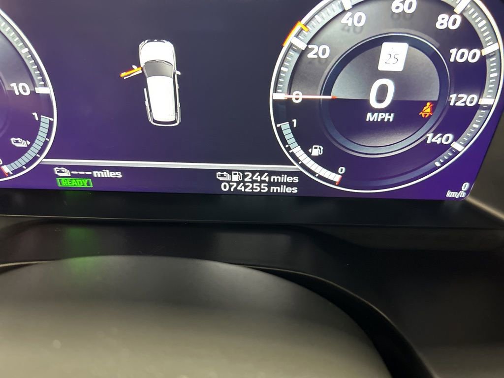 Used 2023 Mitsubishi Outlander 4WD Plug-In Hybrid image 17