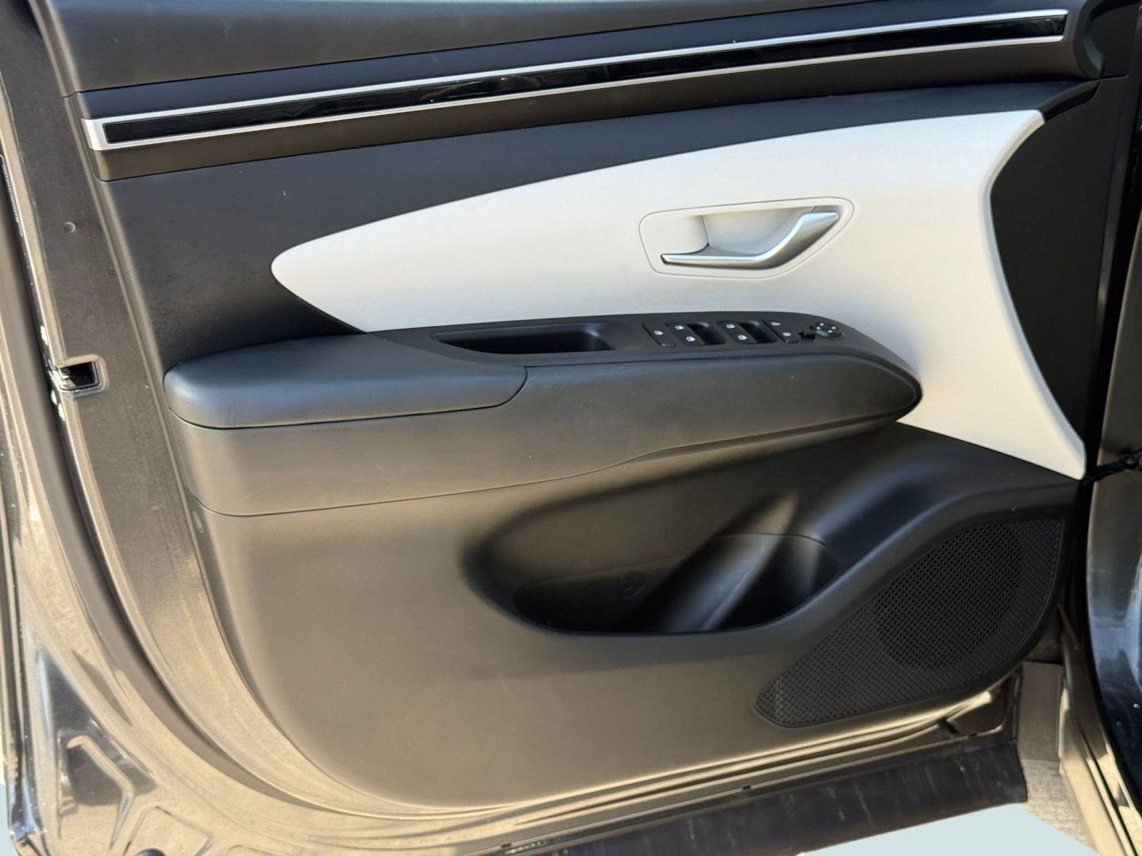 Used 2022 Hyundai Tucson SEL w/ Cargo Package image 21