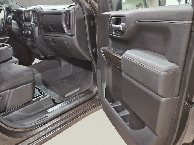 Used 2021 Chevrolet Silverado 1500 LT AWD/4WD image 21