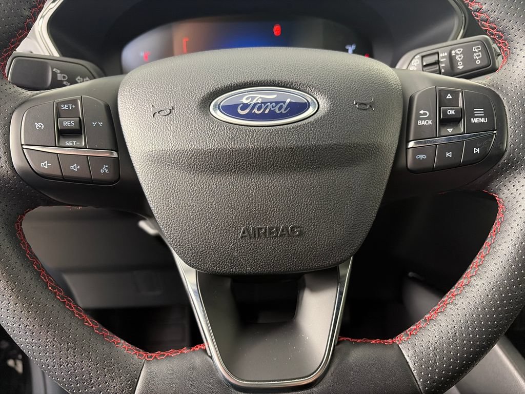 Certified 2025 Ford Escape ST-Line Select AWD/4WD image 16