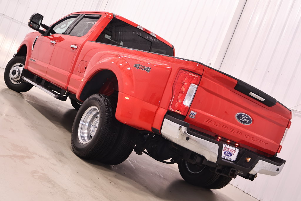 Certified 2019 Ford F350 XLT w/ XLT Premium Package AWD/4WD image 38