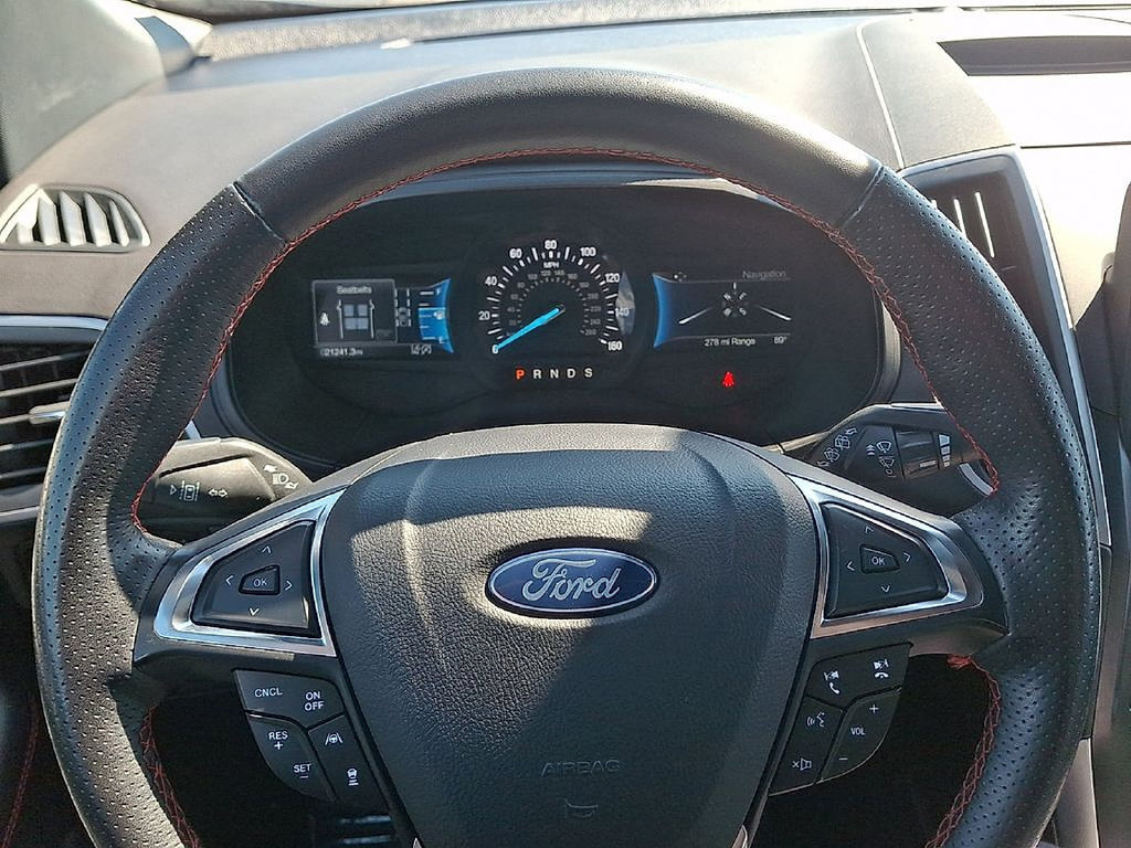 Certified 2024 Ford Edge ST-Line AWD/4WD image 19