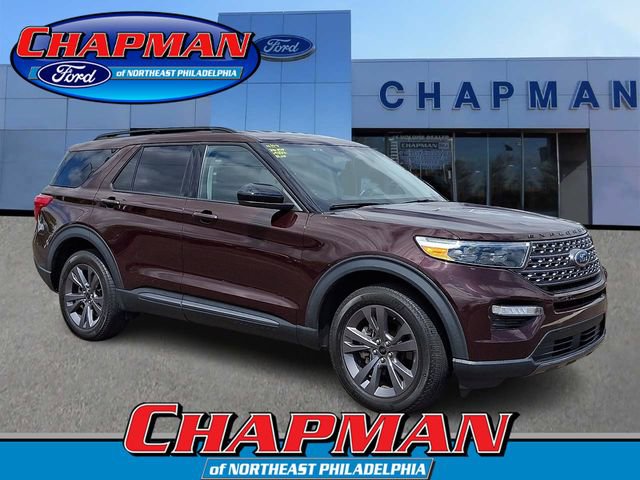 Certified 2023 Ford Explorer XLT w/ Equipment Group 202A AWD/4WD image 1