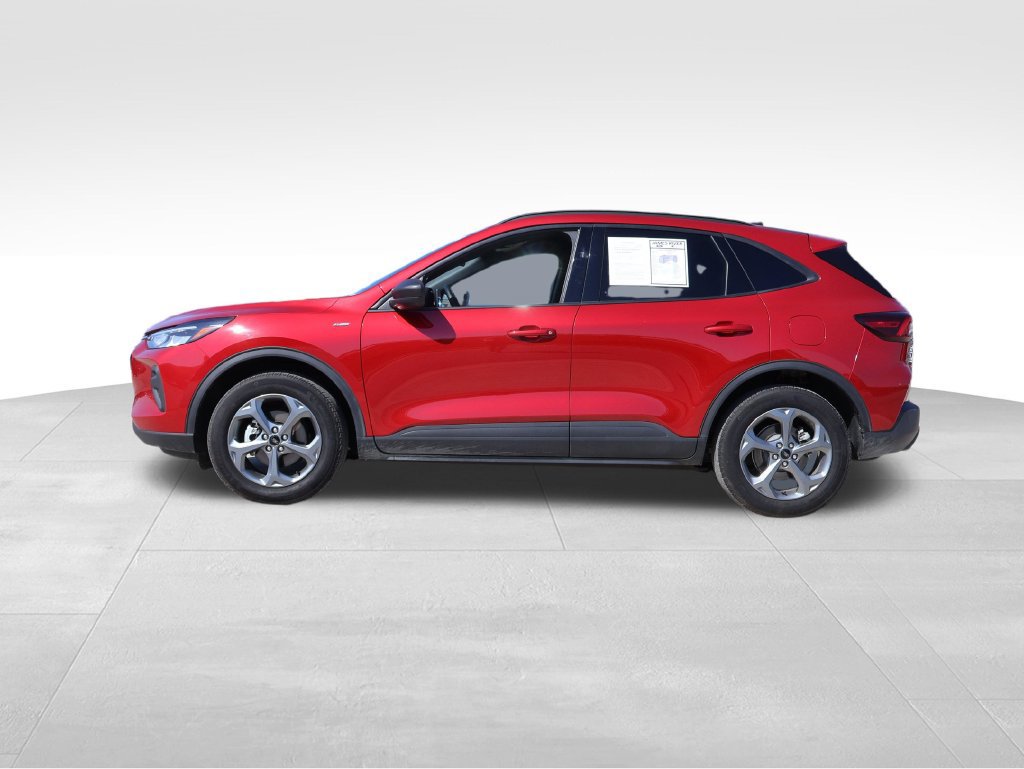 Certified 2026 Ford Escape ST-Line AWD/4WD image 2