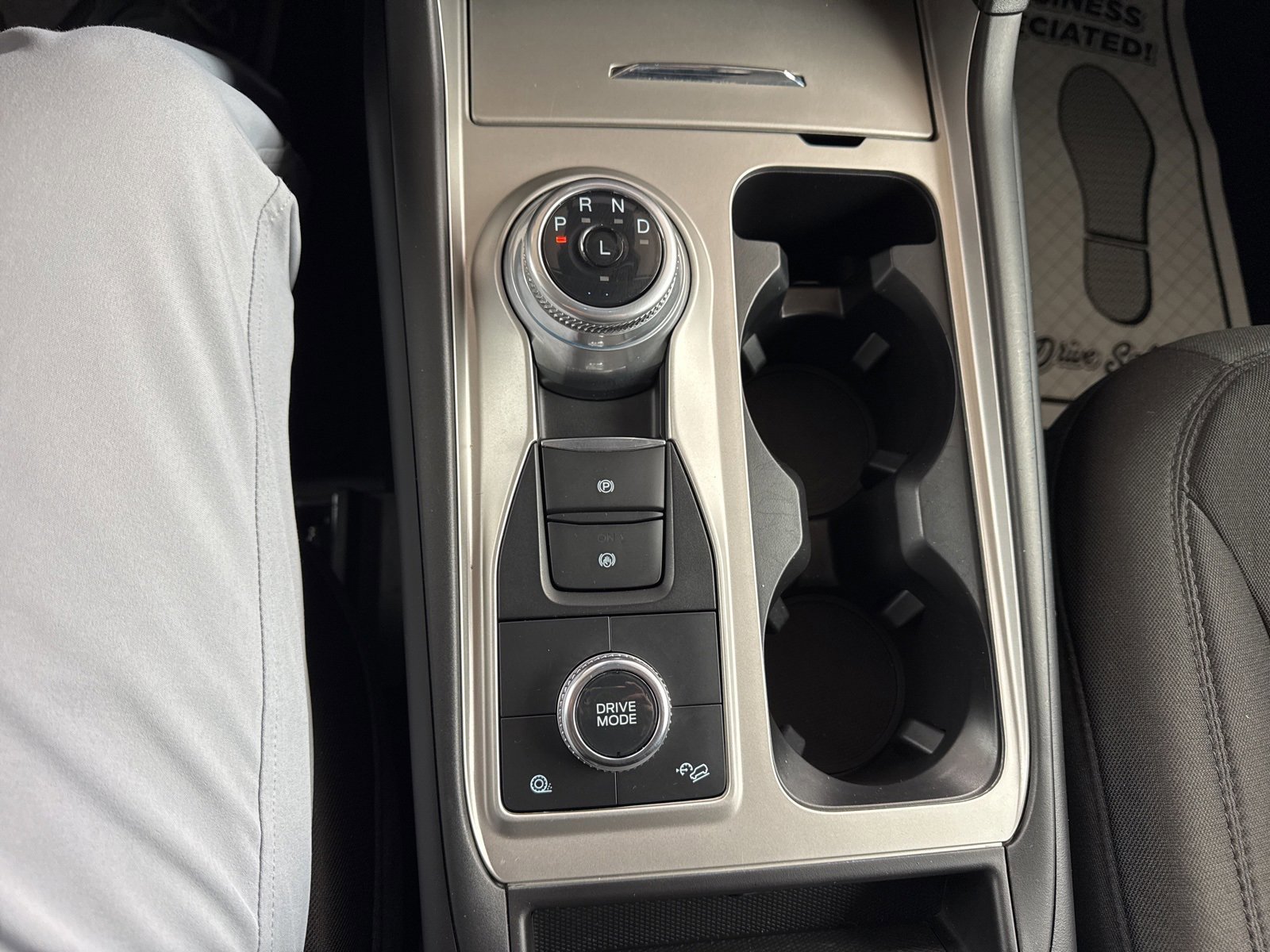 Certified 2023 Ford Explorer XLT image 32