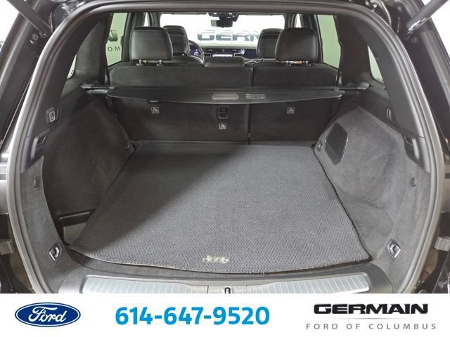 Used 2022 Jeep Grand Cherokee Summit AWD/4WD image 24