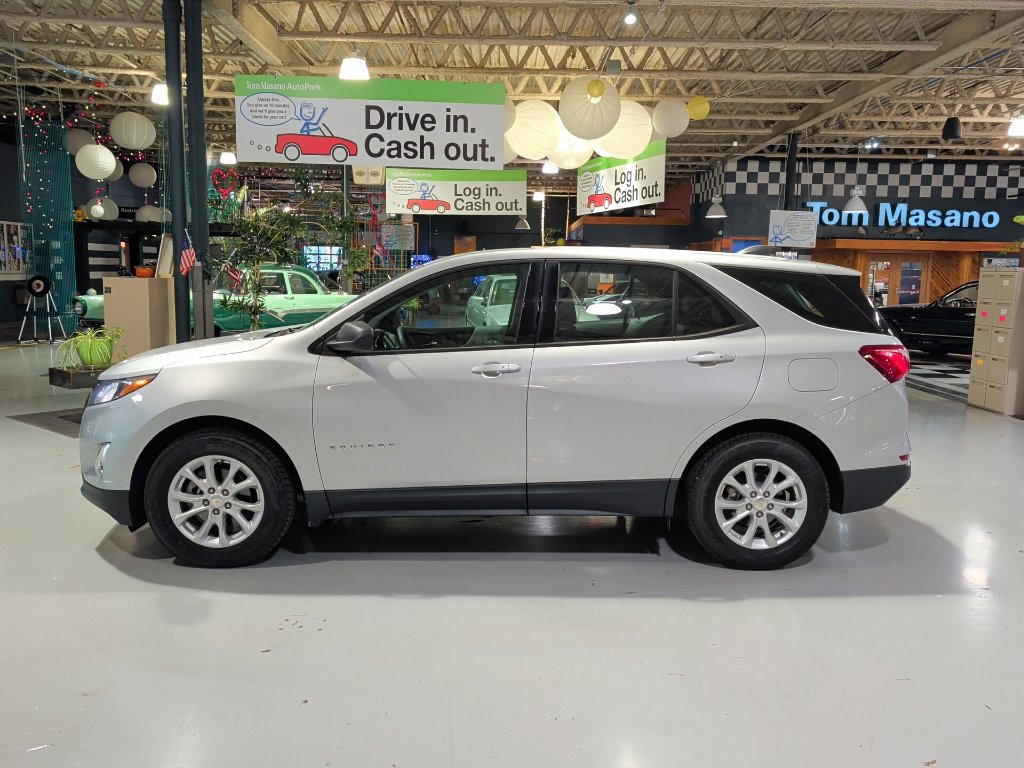 Used 2018 Chevrolet Equinox LS FWD image 12