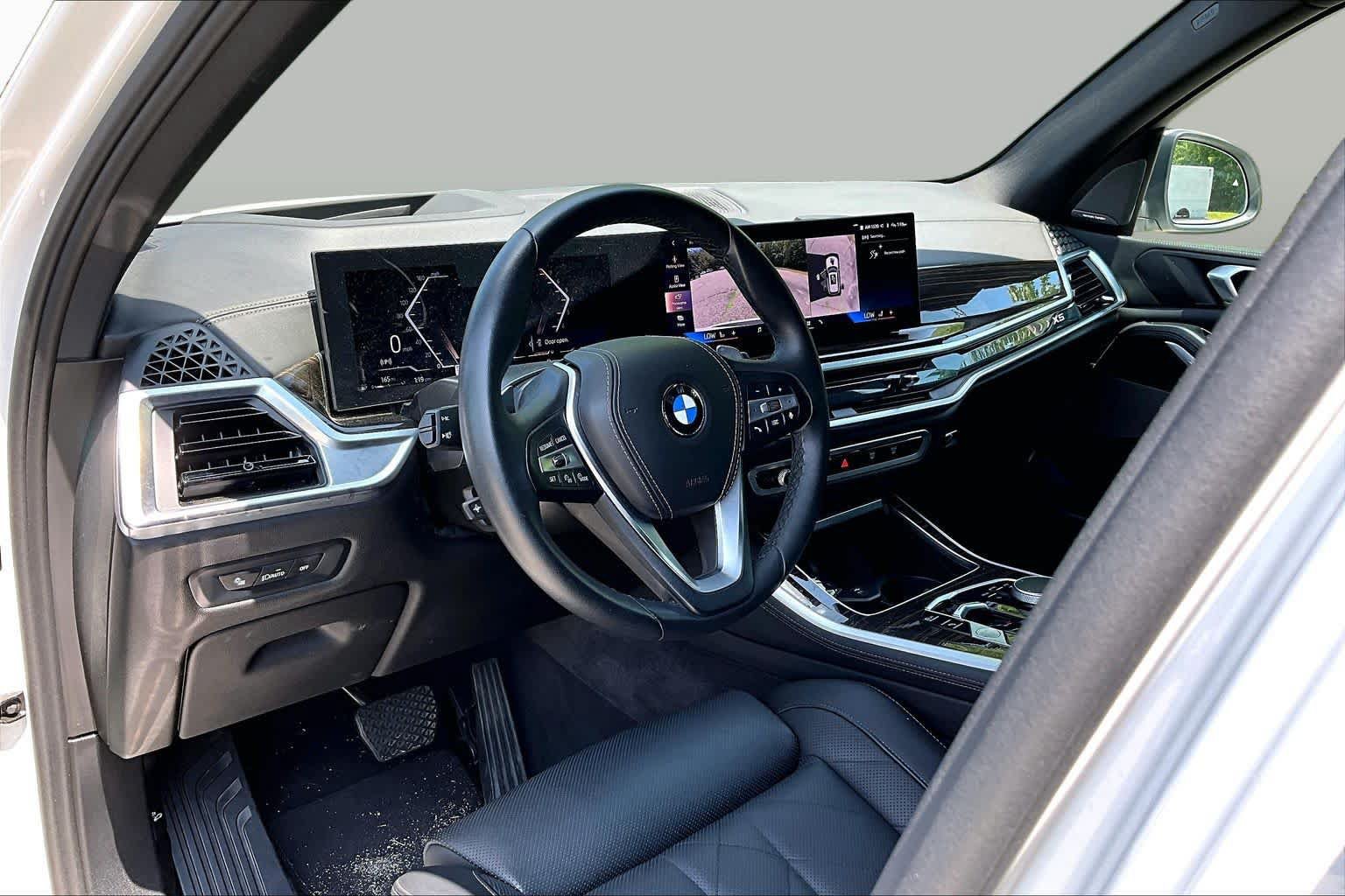 Used 2026 BMW X5 xDrive40i AWD/4WD image 18