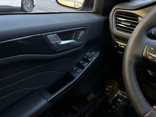 Certified 2023 Ford Escape ST-Line w/ Tech Pack #1 image 35